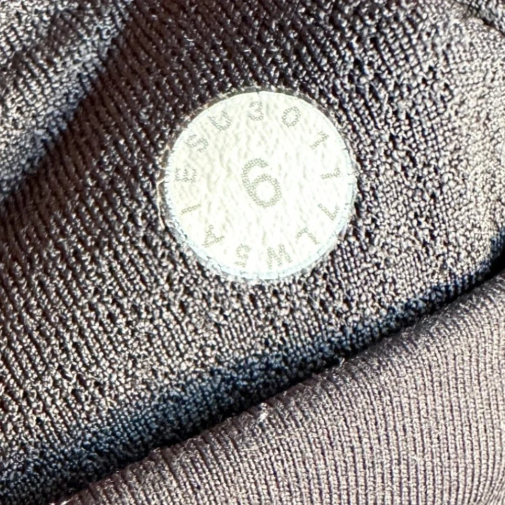 Lululemon Fresh Tracks Pant II Black Size 6‎